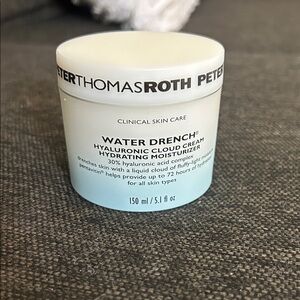 Peter Thomas Roth Water Drench Hydrating Moisturizer - White & Light Blue